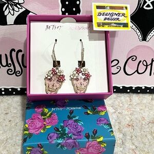 BETSEY JOHNSON Pink Sugar Skull Drop Dangle Earrings Gold Tone